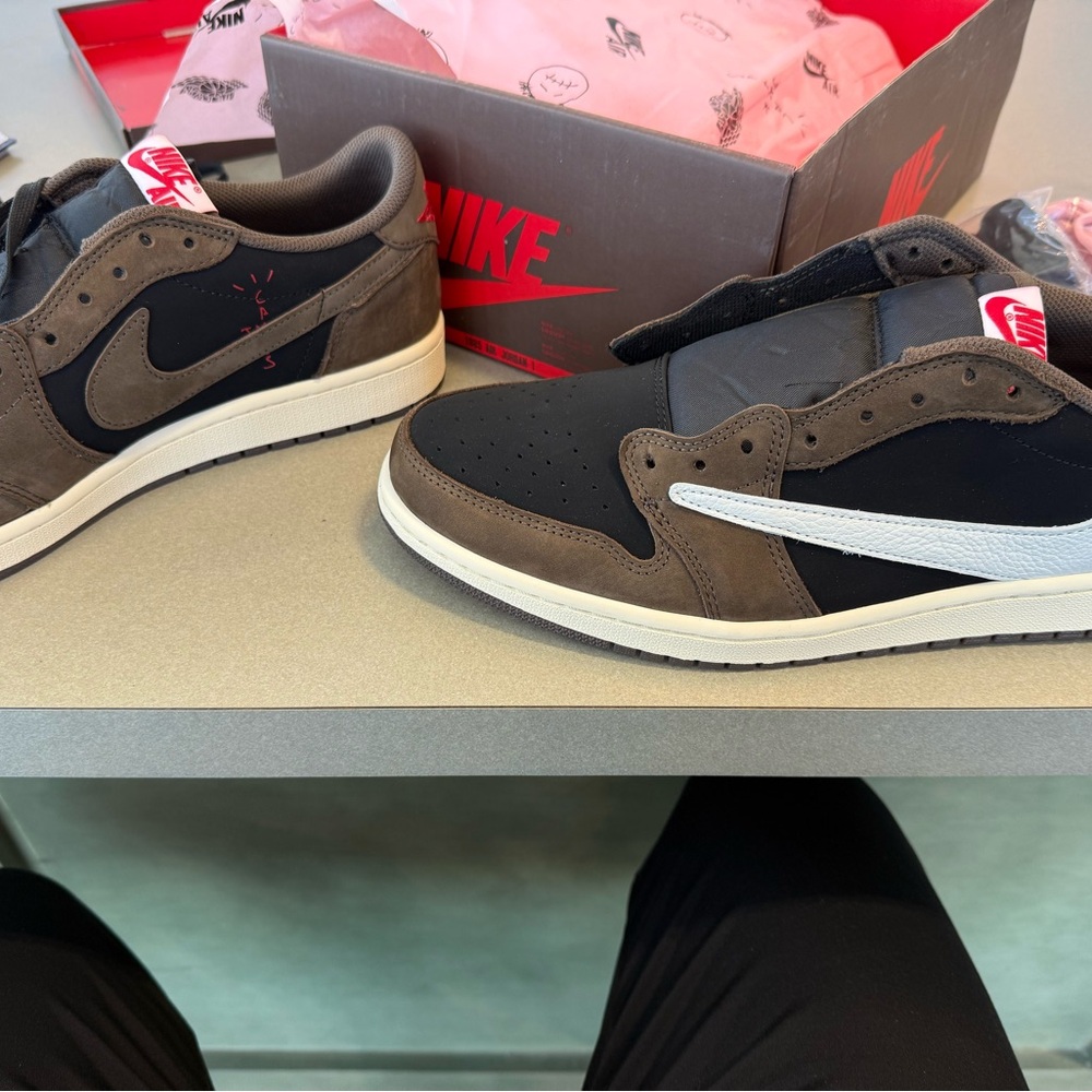 Nike Men's Black and Brown Sneakers